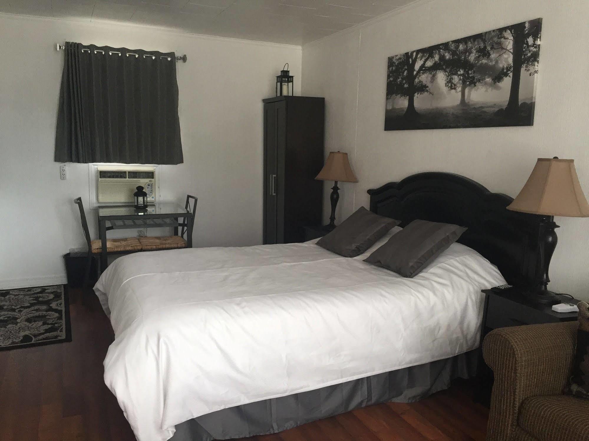 New Rockland Motel Bobcaygeon 外观 照片